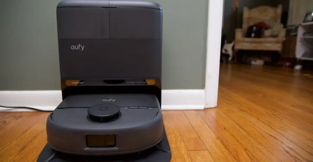 Prime Day 2024: Выгодные предложения на роботы-пылесосы Eufy Omni C28 и Roborock Saros 20
