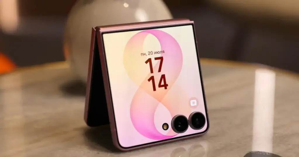 Samsung представила Galaxy Z Flip8 и Z Fold8/Ultra: новые складные смартфоны