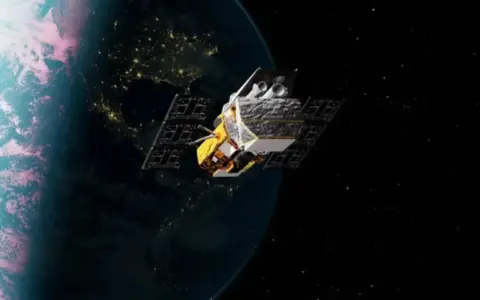 Миссия по спасению телескопа NASA Swift под угрозой: аппарат LINK вышел из-под контроля