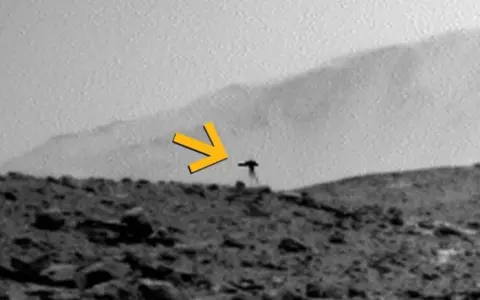 Загадочный «треножник» на марсе: что показал снимок curiosity