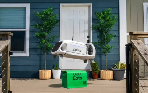 Uber Eats запустит доставку дронами Zipline с инвестициями в компанию