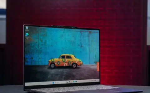 Lenovo представила концепты AeroBlade с твёрдотельным охлаждением и ThinkBook Project Swan с разворачиваемым экраном