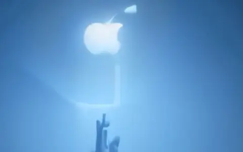 Тим кук передает Apple в руки джона тернуса, опытного разработчика продуктов