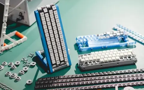 Google japan представила вертикальную конвейерную клавиатуру gboard kuru-kuru