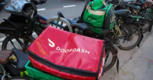 DoorDash приобретает Instacart за $17 млрд, объединяя гигантов доставки