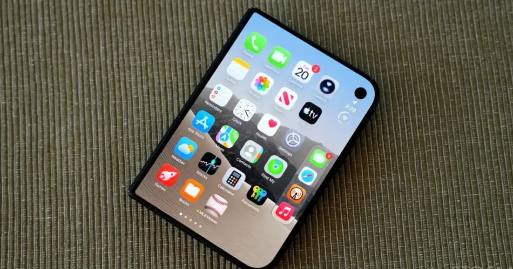 Apple тестирует прототипы iPhone Duo 2 с подэкранным Face ID