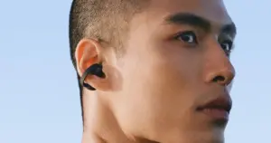 Samsung Galaxy Buds On: первые беспроводные наушники с открытым ухом и креплением-клипсой