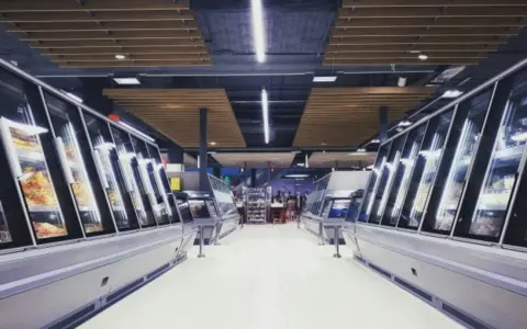 Масштабная кибератака на контроллеры Danfoss разогрела холодильники сотен французских супермаркетов до 50 °C