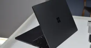 Microsoft surface laptop ultra выходит 16 октября по цене от $2599
